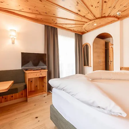Berghof Отель 4*
