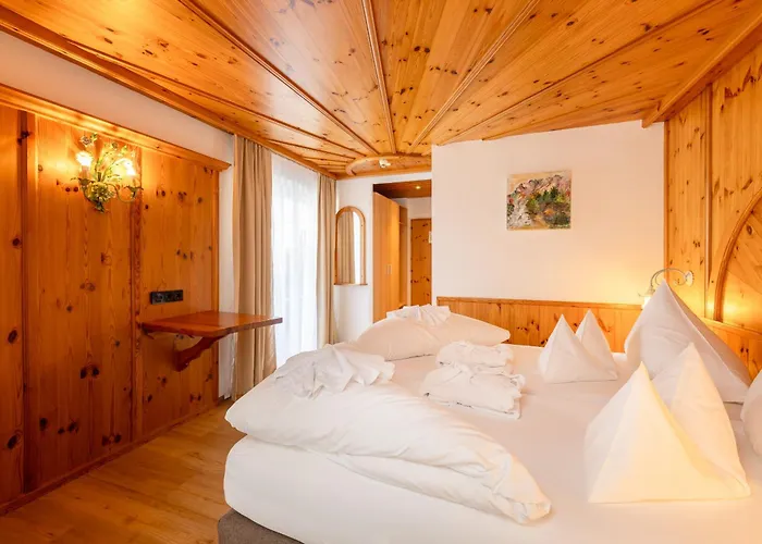 贝格霍夫酒店 酒店 施图拜河谷新施蒂夫特