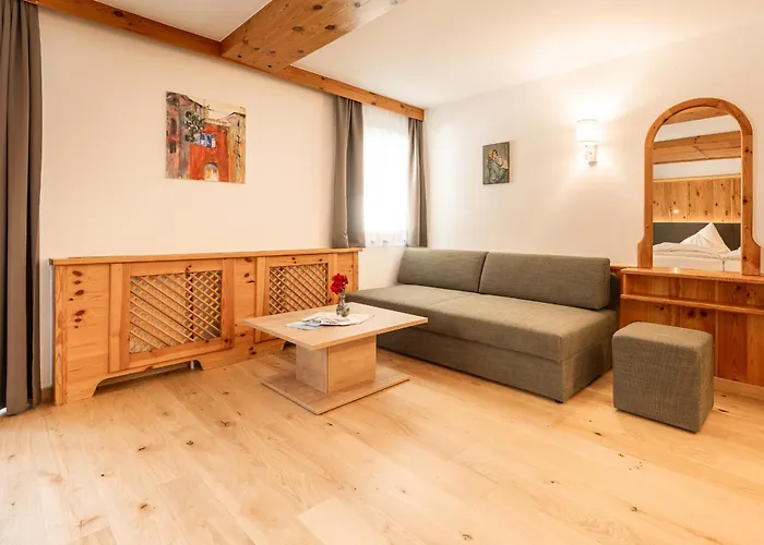 贝格霍夫酒店 酒店 施图拜河谷新施蒂夫特