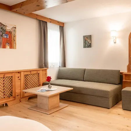 Berghof فندق