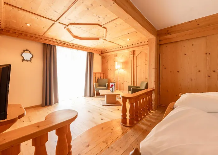 Berghof ホテル ノイシュティフト・イム・シュトゥーバイタール