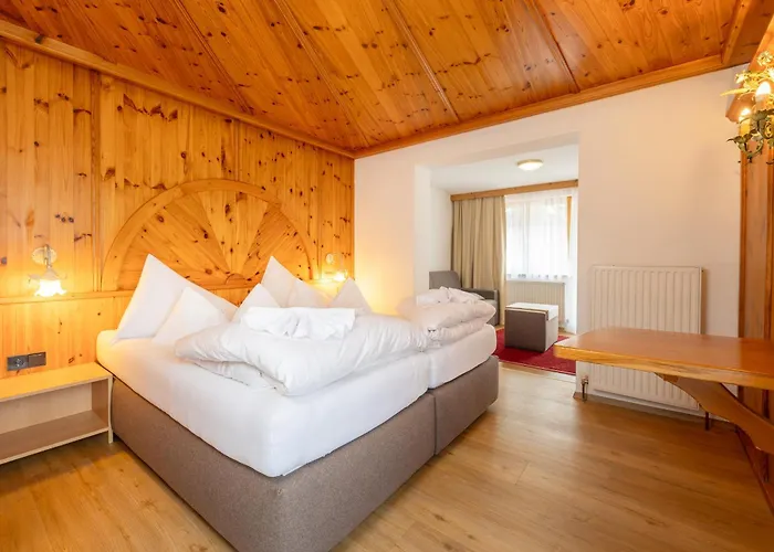 ホテル Berghof 4*