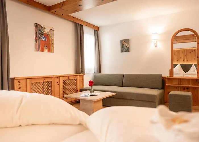 Berghof ホテル ノイシュティフト・イム・シュトゥーバイタール