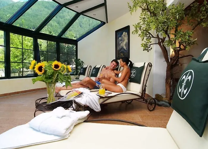 Berghof ホテル ノイシュティフト・イム・シュトゥーバイタール