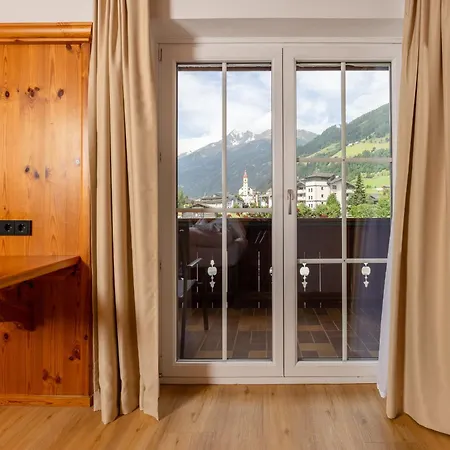 Berghof Hotel 4*